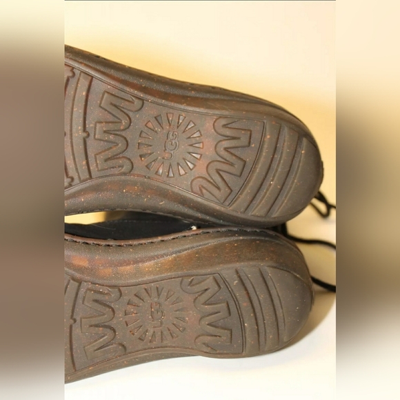 NEW UGG Akadia Womens Size 8 39 Black Leather Shearling Back Lace Up Boots 10077 - Picture 10 of 10